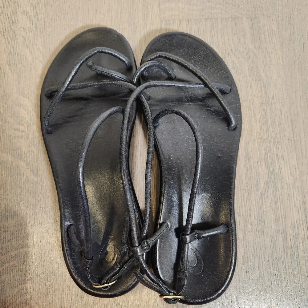 OluKai Waiau Black Leather Strappy Comfort Flat Sandals Shoes Size 8 Womens